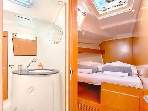 Maria Vittoria One Night Boat Sail Otel Calasetta Tekne